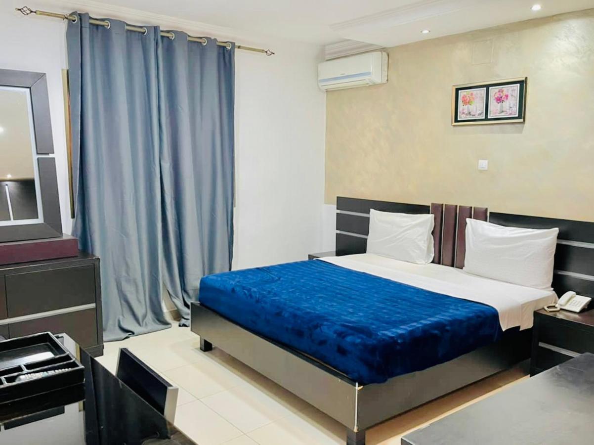 ברזוויל Class Hotel מראה חיצוני תמונה