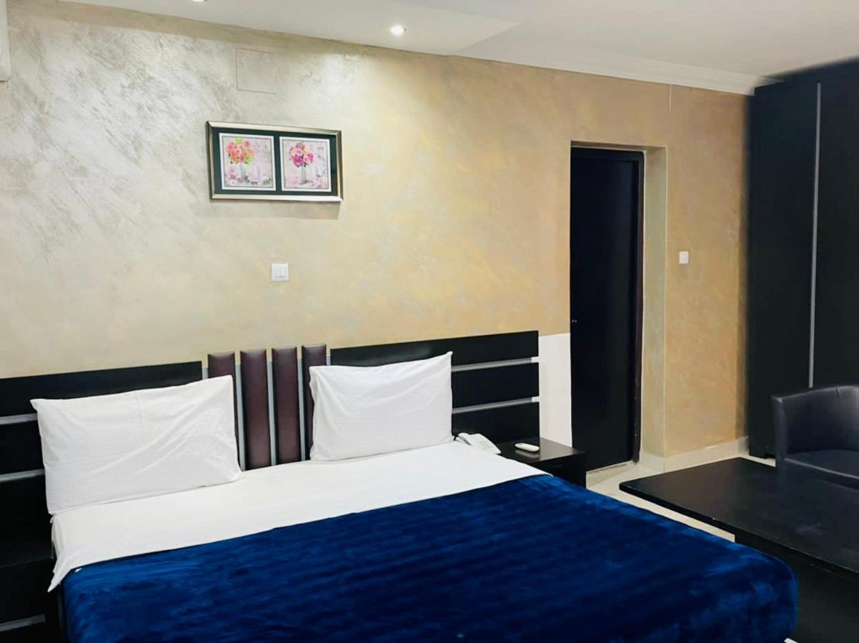 ברזוויל Class Hotel מראה חיצוני תמונה