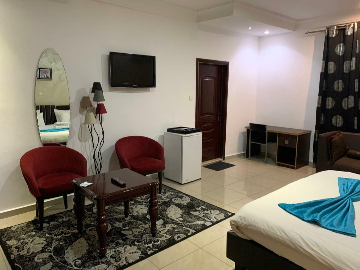ברזוויל Class Hotel מראה חיצוני תמונה