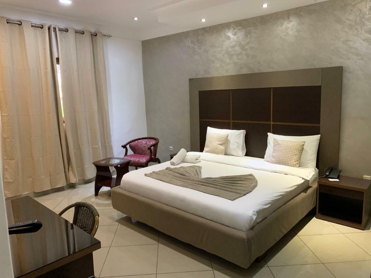 ברזוויל Class Hotel מראה חיצוני תמונה